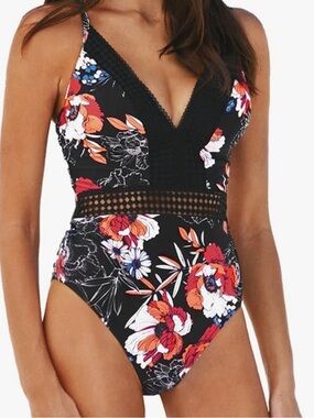 Cupshe Black Floral V-Neck One-Piece Swimsuit with Crochet Waistband